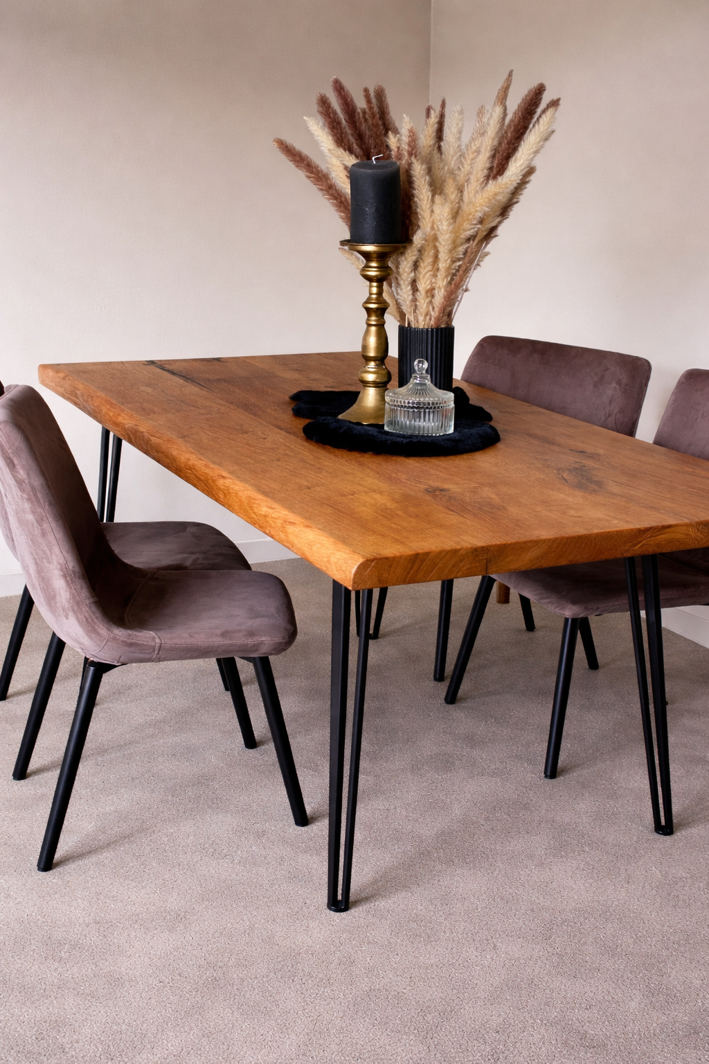 Esstisch aus Eiche - moderner, handgefertigter Holztisch