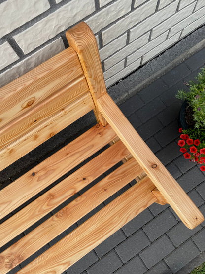 Gartenbank aus heimischer Lärche - Kostenlose Gravur mit Ihrem Wunschtext