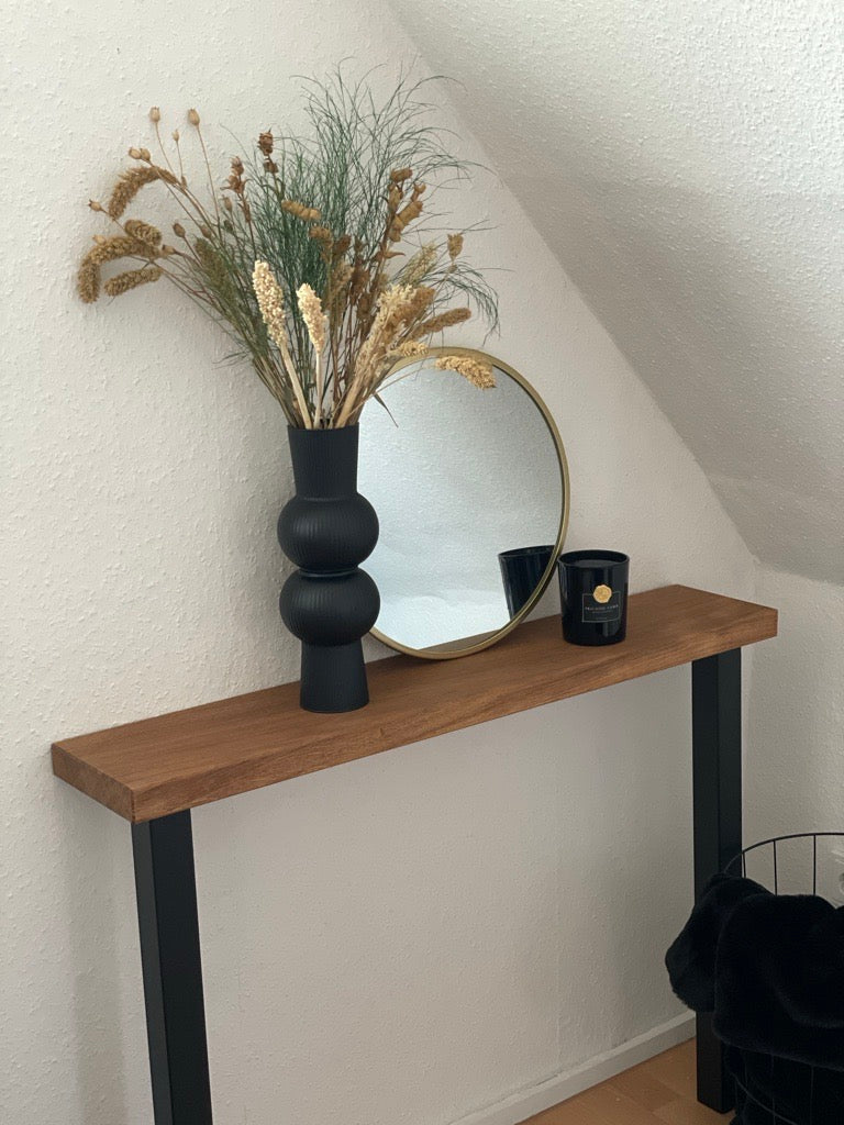 Konsolentisch mit 90°-Kante – handgefertigt nach Wunschmaß | Modernes Design, Massivholz & Metall, individuell & hochwertig