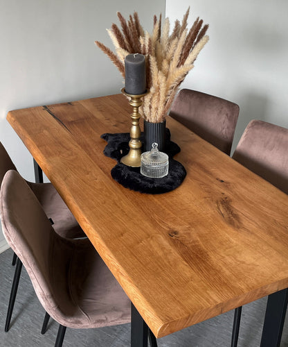 Esstisch aus Eiche - moderner, handgefertigter Holztisch