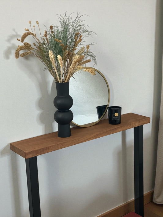 Konsolentisch mit 90°-Kante – handgefertigt nach Wunschmaß | Modernes Design, Massivholz & Metall, individuell & hochwertig